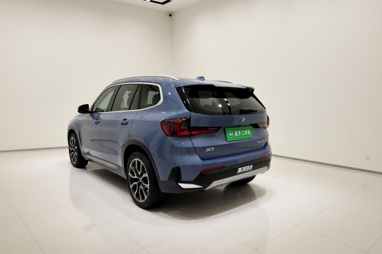 宝马X1 2024款 sDrive25Li X设计套装车身外观5