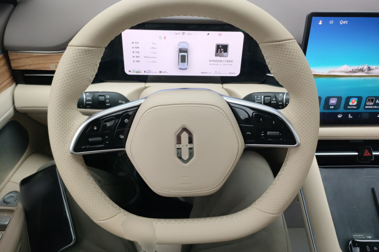 鸿蒙智行 问界M7 2024款 1.5T 后驱Plus版 5座中控内饰13