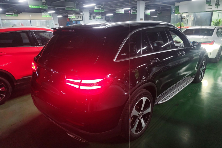 奔驰GLC 2019款 改款 GLC 260 L 4MATIC 豪华型车身外观7