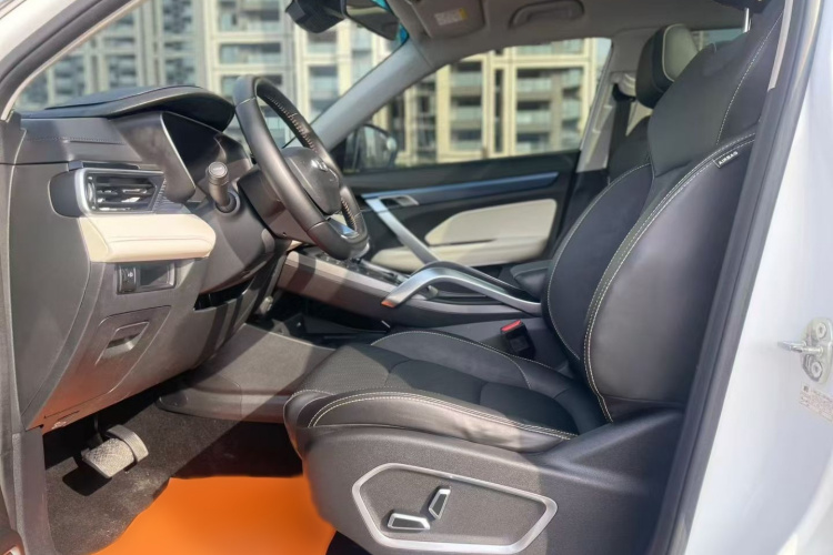 吉利汽车 2022款 博越X 1.8TD DCT智尚型中控内饰7007