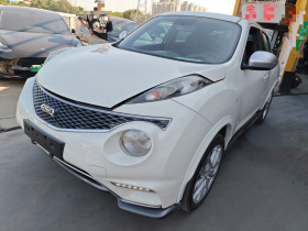 英菲尼迪ESQ 2014款 1.6L 率性版