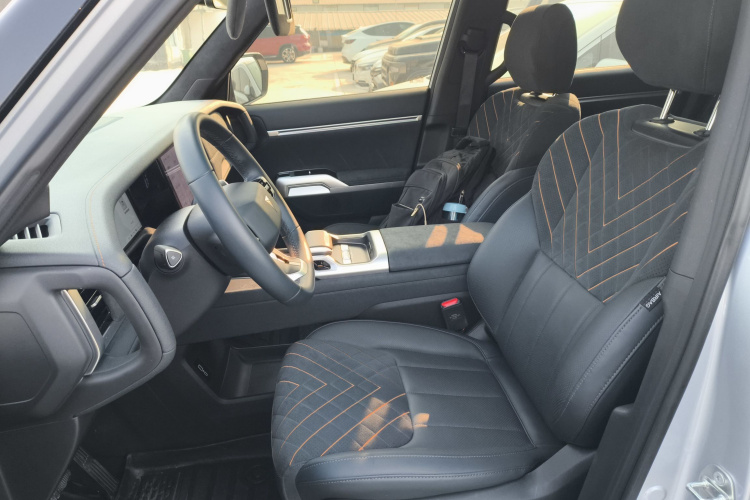 深蓝汽车 深蓝G318 2024款 四驱空悬版中控内饰19