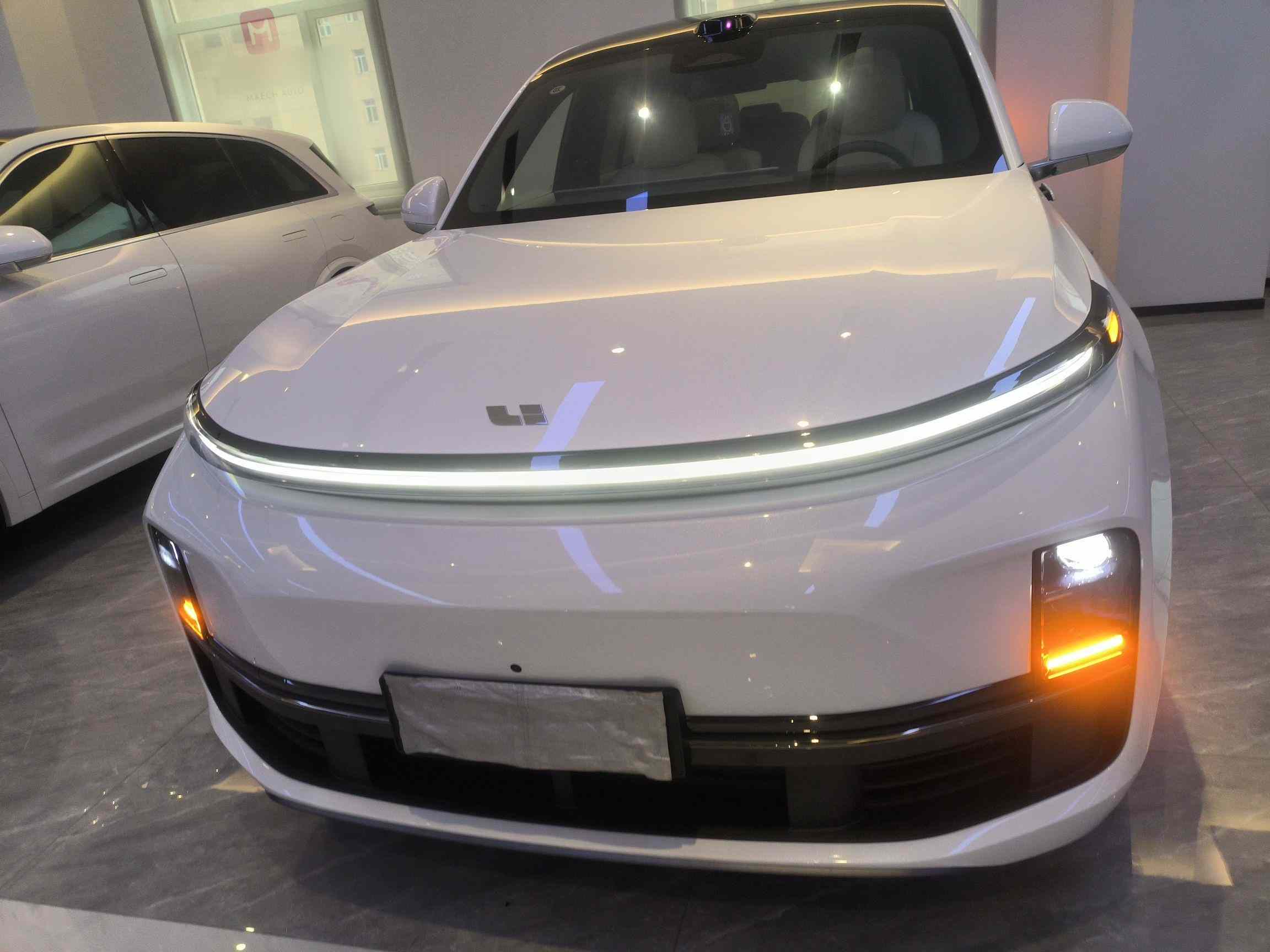 理想汽车 理想L8 2025款 Ultra 智能焕新版(1)