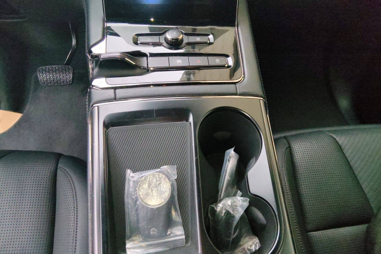 蔚来ES8 2020款 415KM 签名版 六座版局部细节18