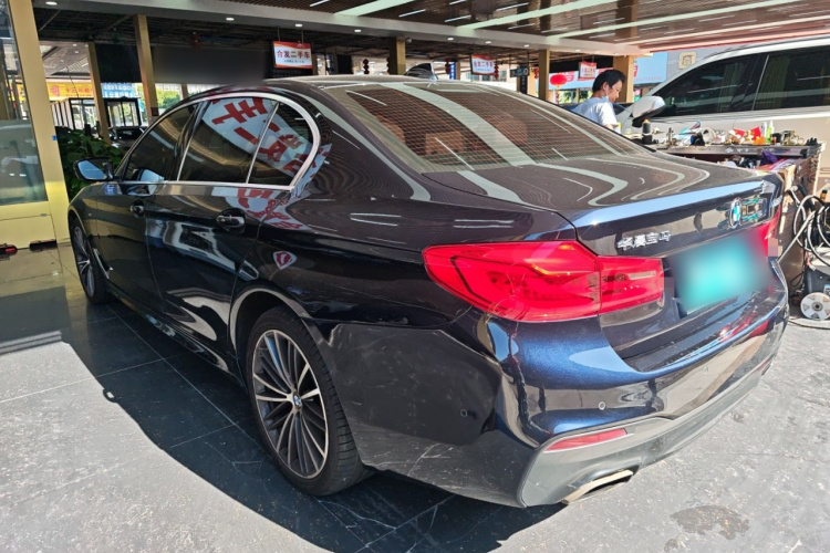 宝马5系 2020款 530Li 领先型 M运动套装车身外观6003