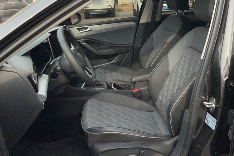 大众 速腾 2023款 300TSI DSG超越版局部细节19