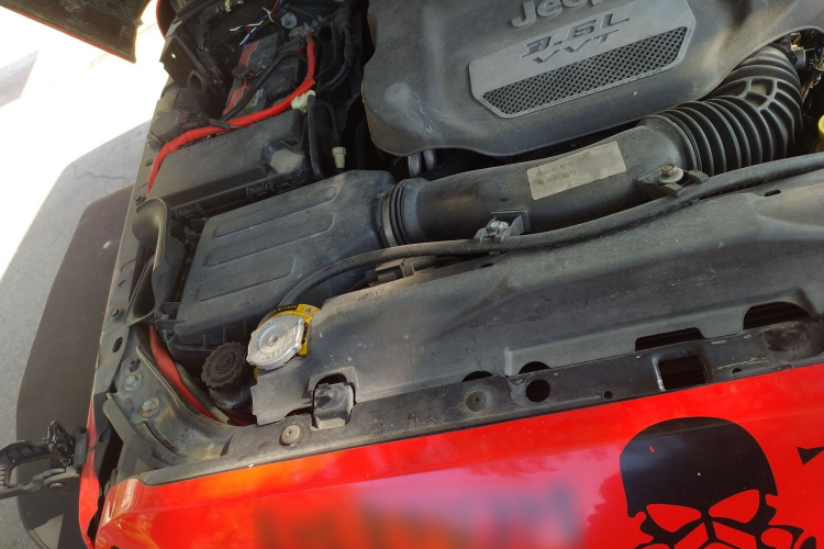 Jeep 牧马人 2012款 3.6L Sahara 两门版局部细节9006