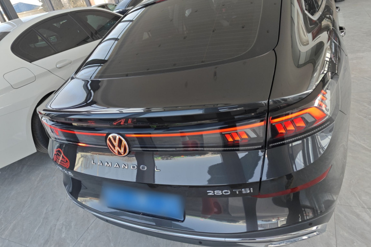 大众 2024款 凌渡L 280TSI DSG酷辣版车身外观6