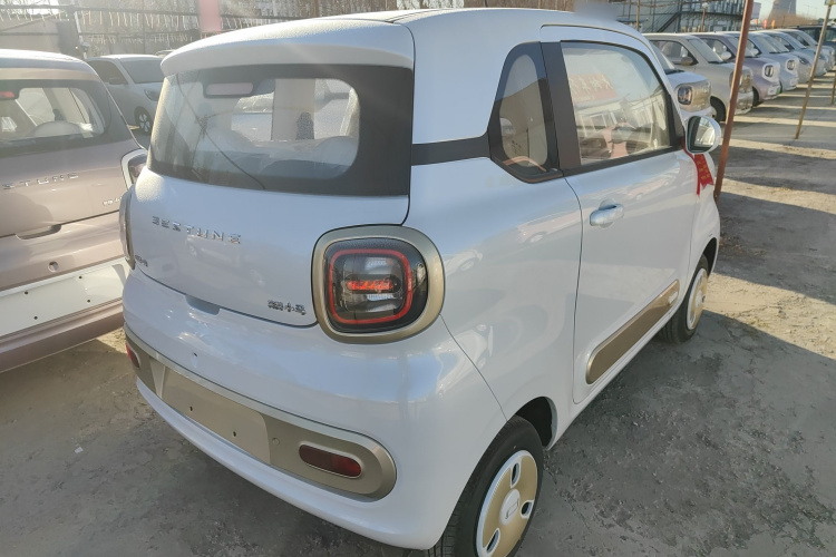 奔腾小马 2026款 222km 萌趣马 Plus车身外观7