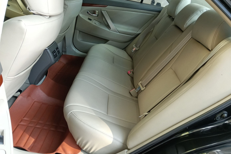 丰田 凯美瑞 2013款 200E 经典精英版中控内饰7004