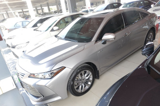 丰田 亚洲龙 2019款 双擎 2.5L 豪华版 国VI