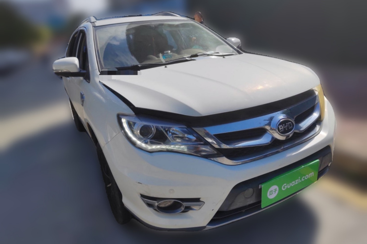 比亚迪S7 2015款 1.5T 手动尊贵型车身外观3