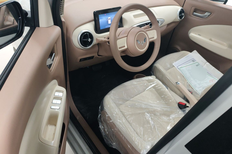 五菱汽车 宏光MINIEV 2025款 四门版 进阶款中控内饰20