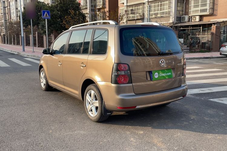 大众 途安 2015款 1.4T 手动风尚版5座车身外观6004