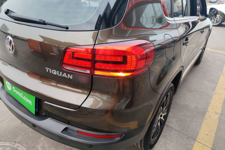 大众 途观 2015款 1.8TSI 自动两驱豪华型车身外观9