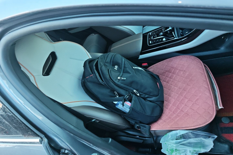 比亚迪 秦PLUS 2024款 荣耀版 EV 510KM领先型局部细节41