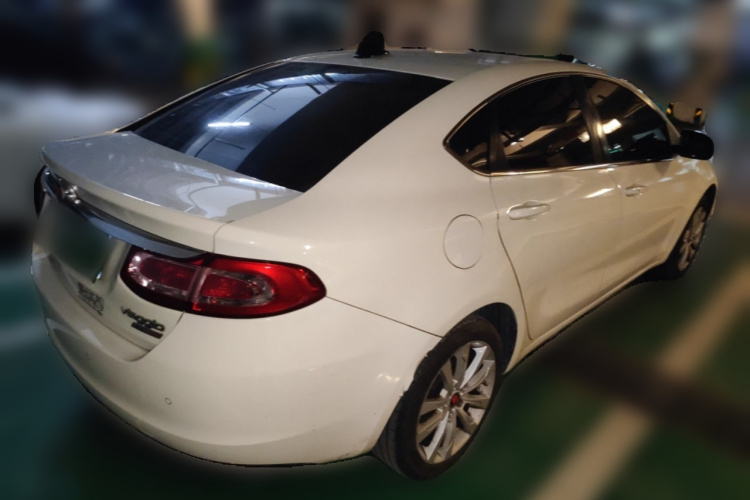 菲亚特 菲翔 2015款 1.4T 自动智享版车身外观7