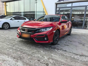 本田 思域 2021款 HATCHBACK 220TURBO CVT新锐控