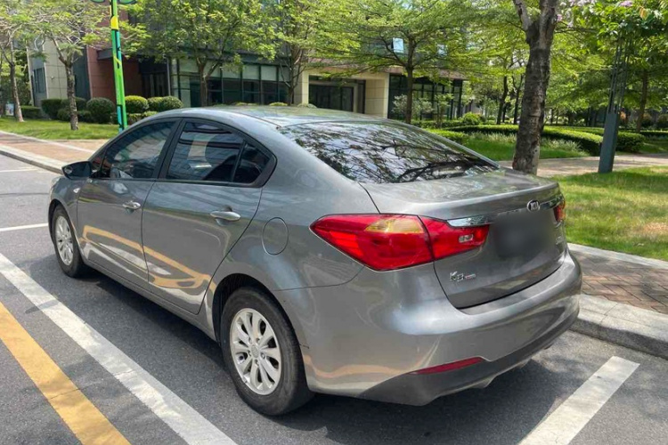 起亚K3 2015款 1.6L 手动GL车身外观6009