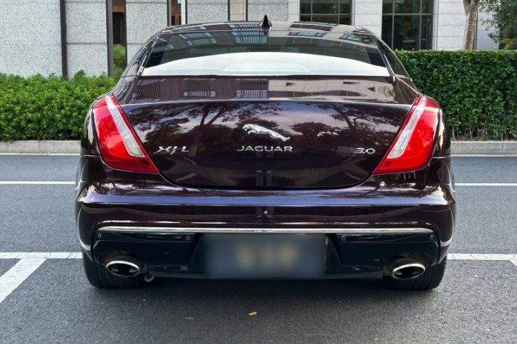 捷豹XJ 2018款 XJL 3.0 SC 两驱典雅商务版车身外观6005