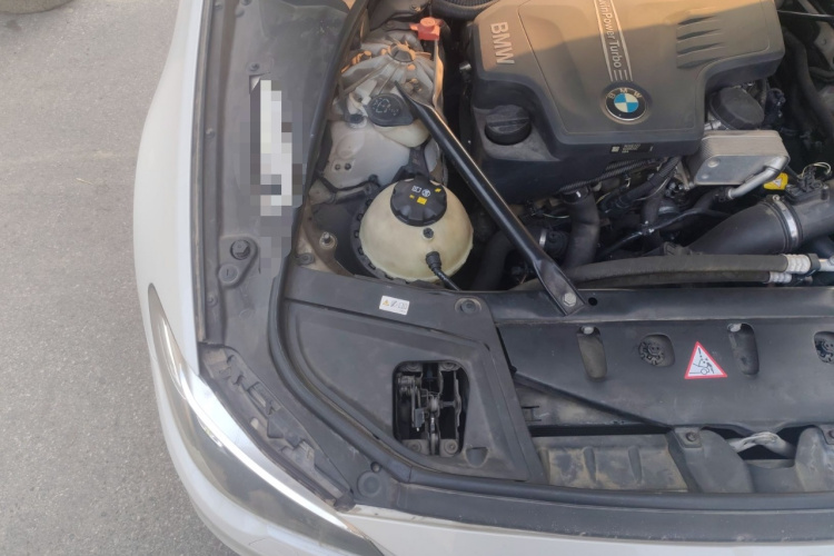 宝马5系 2014款 525Li 豪华设计套装局部细节9006