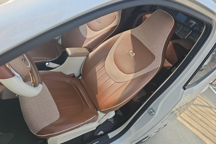 五菱汽车 宏光MINIEV 2024款 第三代 215km 进阶版中控内饰19