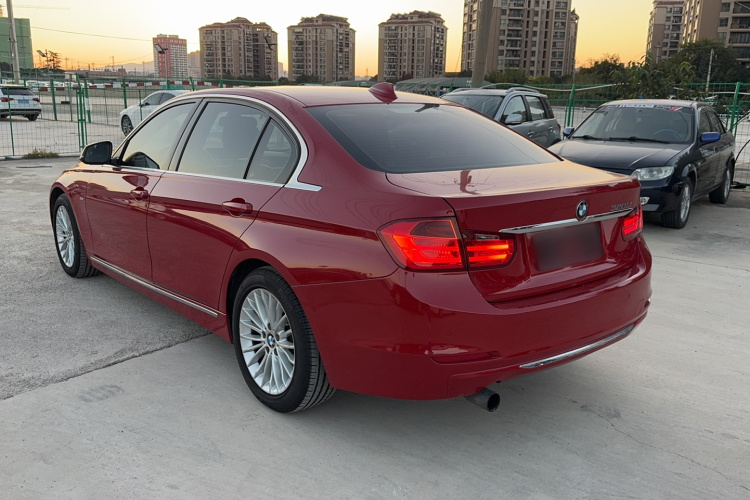 宝马3系 2013款 改款 320Li 豪华设计套装车身外观6006
