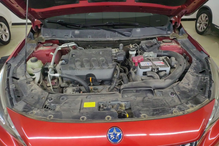 启辰T90 2017款 2.0L CVT智尚版机舱底盘24