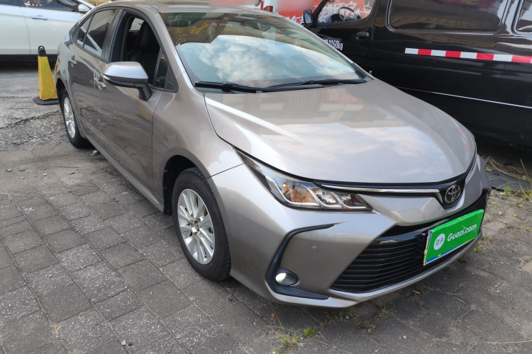 丰田 卡罗拉 2019款 1.2T S-CVT GL-i精英版车身外观3