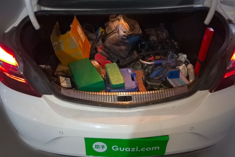 别克 君威 2015款 1.6T 精英技术型中控内饰23