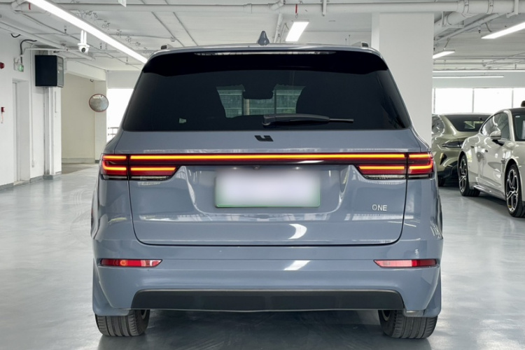 理想汽车 理想ONE 2021款 增程6座版车身外观6002