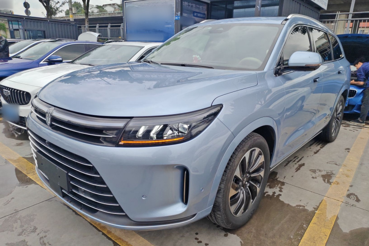 鸿蒙智行 问界M7 2024款 1.5T 后驱Plus版 5座车身外观1