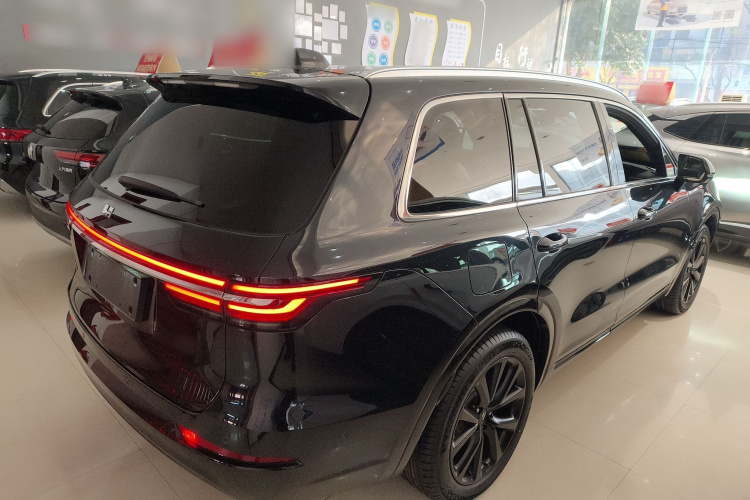 理想汽车 理想ONE 2021款 增程6座版车身外观6005