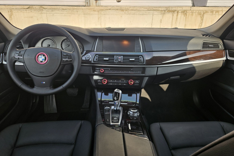 宝马5系 2013款 525Li 领先型中控内饰7003