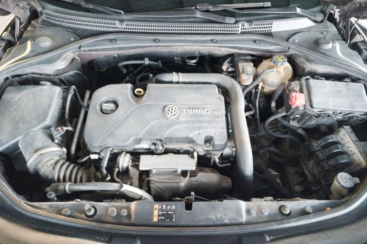 别克 君越 2016款 改款 20T 领先型机舱底盘24