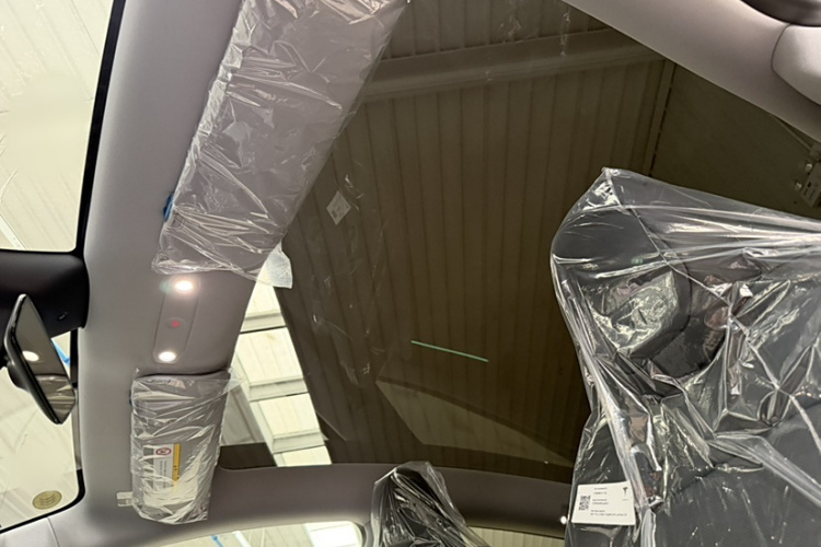 特斯拉 Model Y 2025款 改款 长续航全轮驱动版局部细节9001