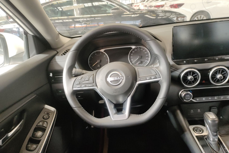 日产 轩逸 2023款 1.6L CVT悦享版中控内饰13