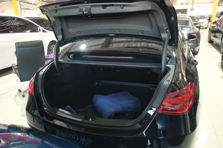 奔驰C级 2022款 C 260 L机舱底盘23
