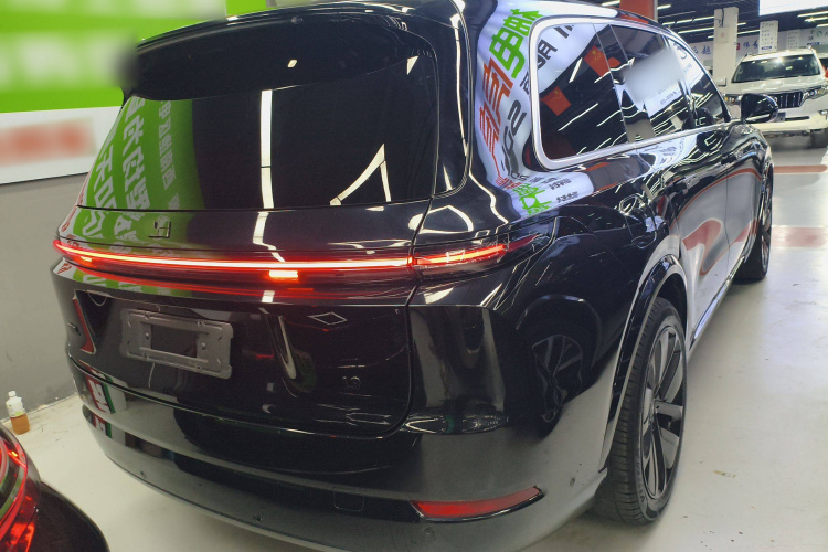 理想汽车 理想L9 2022款 Max车身外观7