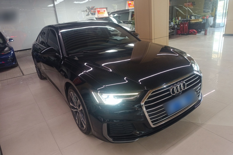 奥迪A6L 2021款 40 TFSI 豪华动感型车身外观3