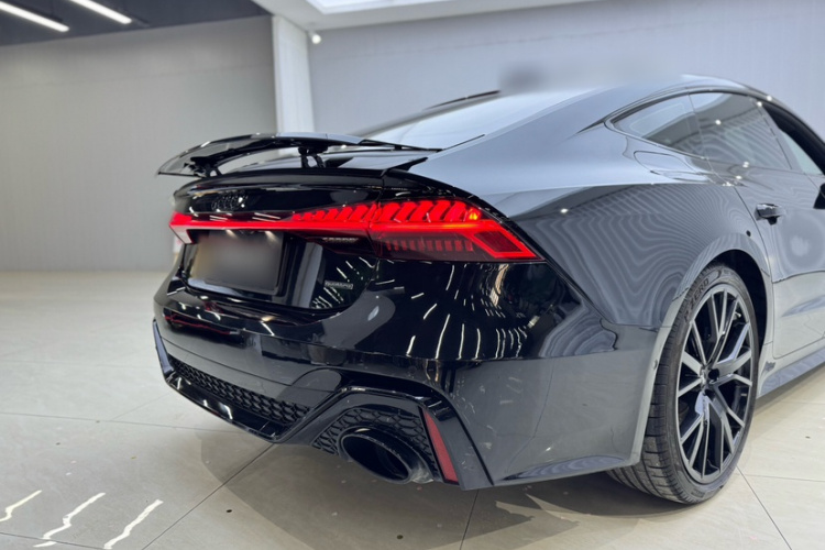 奥迪A7 2023款 55 TFSI quattro 尊享型车身外观6004