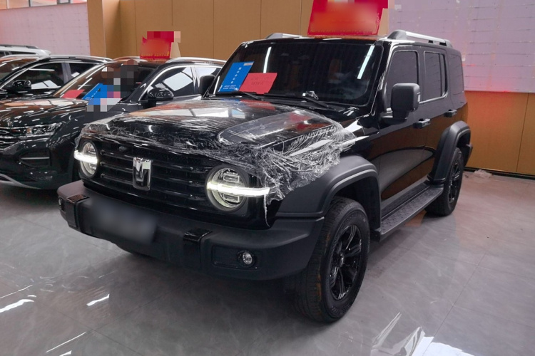 坦克300 2024款 2.0T 征服者车身外观1