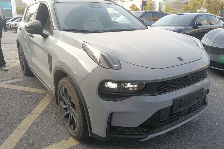 领克01 EM-P 2023款 1.5TD EM-P 晨曦版车身外观6002