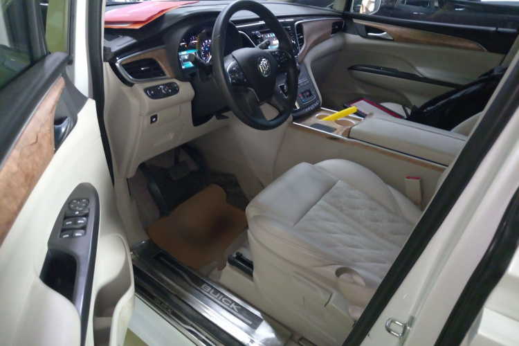 别克GL8 2018款 ES 28T 舒适型 国VI中控内饰19