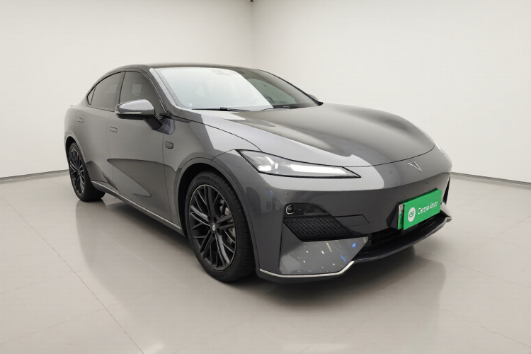 深蓝汽车 深蓝SL03 2022款 1.5L 1200增程版车身外观3