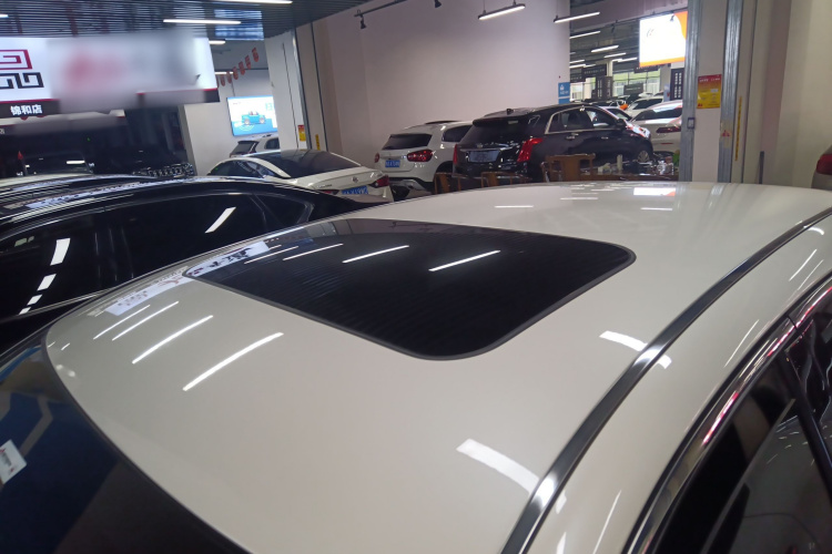 英菲尼迪Q70 2019款 Q70L 2.0T 悦享版局部细节57