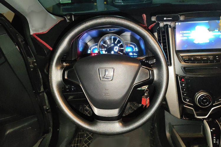 纳智捷 优6 SUV 2017款 1.8T 科技超值型局部细节13