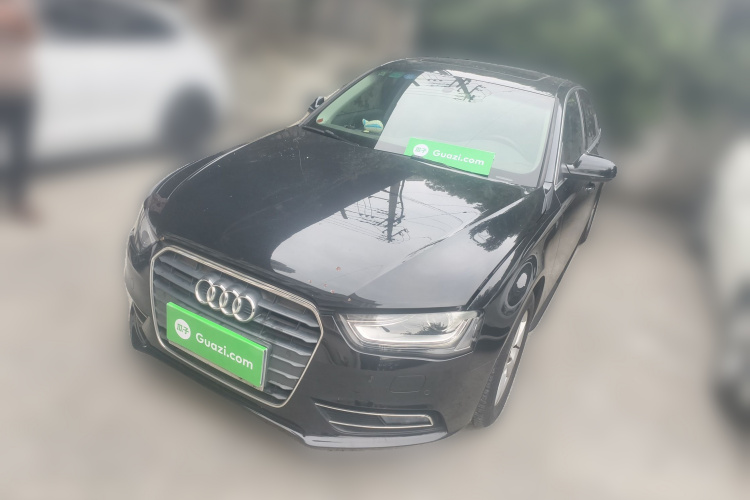 奥迪A4L 2013款 35 TFSI 自动舒适型车身外观1