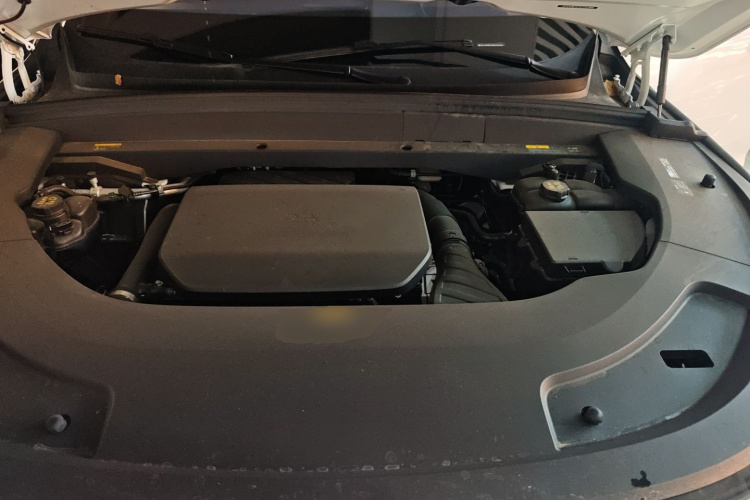 理想汽车 理想L7 2025款 Max 智能焕新版机舱底盘24