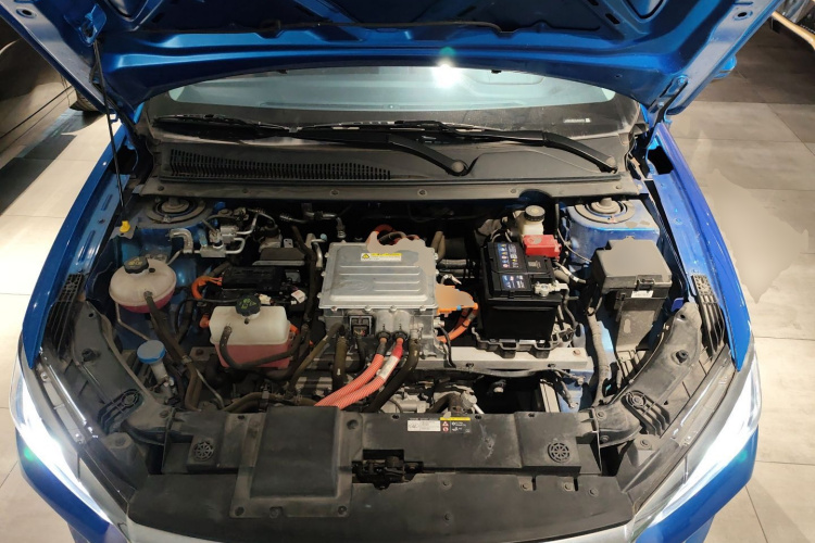 比亚迪e2 2020款 升级版 高续航版 豪华型机舱底盘24